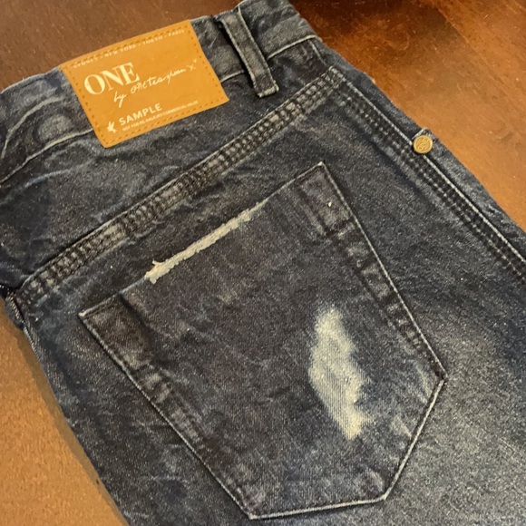 Size 26 - Picture 5 of 8